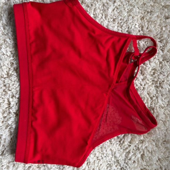 Nike Red Longline Sports Bra Asymmetric Mesh Strappy Back Size L - Picture 3 of 5